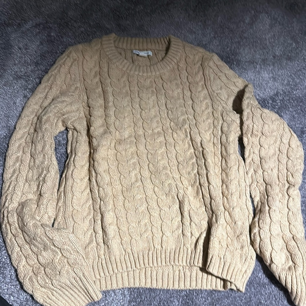 Knit sweater